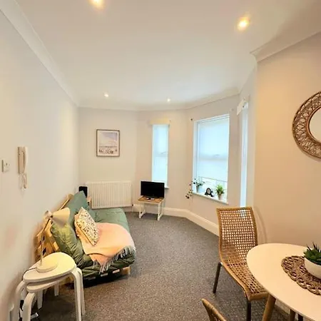 Bournemouth Beach Apartment Exterior photo