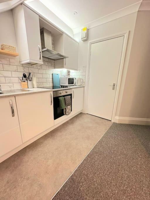 Bournemouth Beach Apartment Apartment *